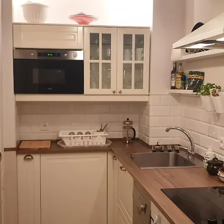 Appartement 1 *